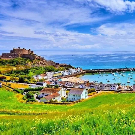 Апартаменты Bel Front De *